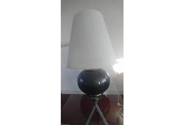 Tafellamp met witte glazen kap - Lamp-1