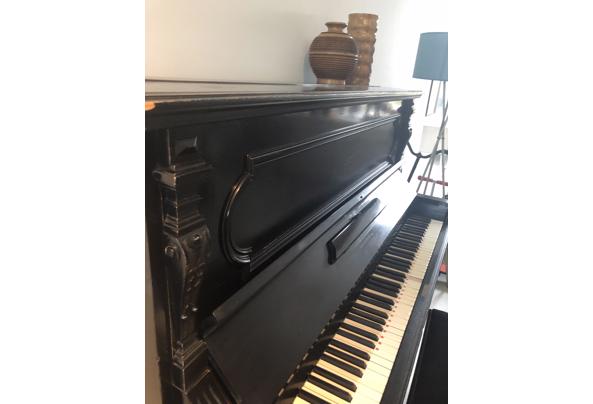 Zwarte Piano, recent gestemd - piano2