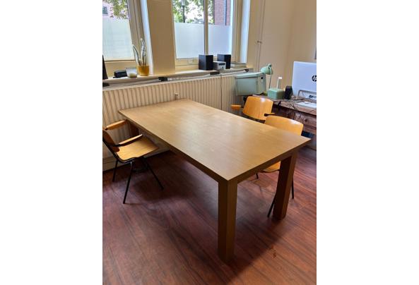 Nou kijk eens: een eettafel in prima staat - tafel1