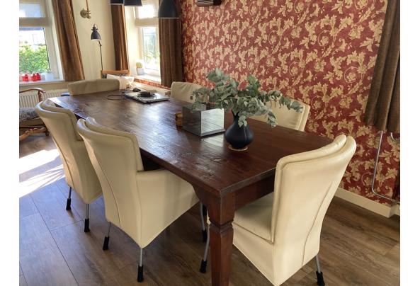 Gratis stoelen - 71b298fe-740f-4e25-8c47-650ad5a9f1ff