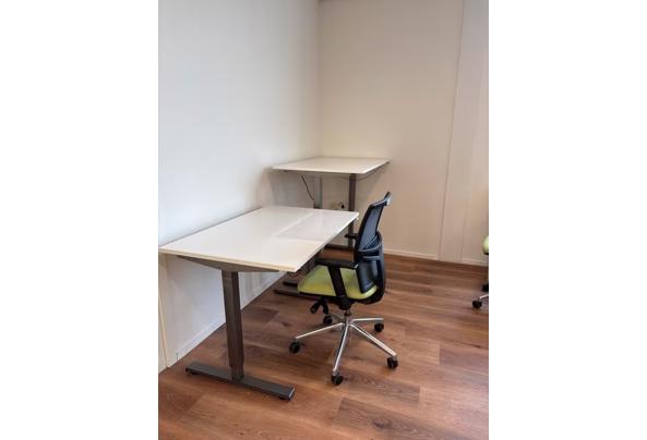 2x Zit/Sta bureau - Zit-sta-bureau