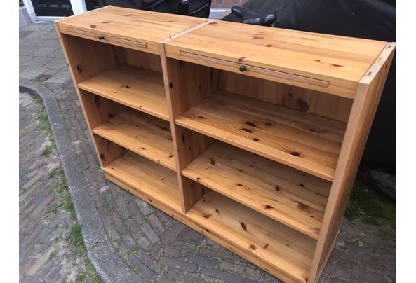 Boekenkast grenen IKEA - 0AFC887C-49D4-4292-8DD7-733834FEC82A
