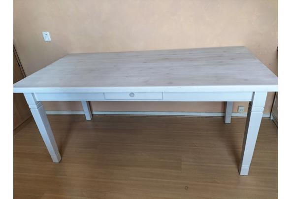 Tafel oud grenen white wash geverfd blad en poten wit - IMG20220227123942_638615745694071490