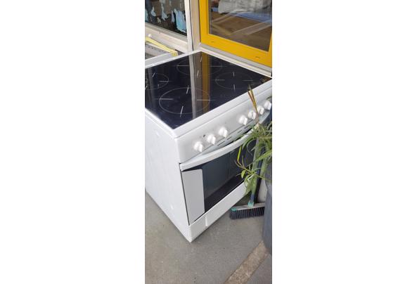 Elektrische kookplaat met combi oven. - 20250323_123555