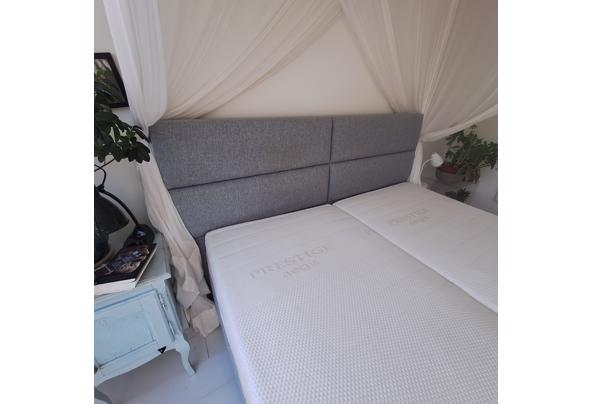Boxspring 220 x 180 cm met hoofdbord en matrassen - 20260320_144641 Boxspring 220 x 180 cm met hoofdbord en matrassen - 20260320_144641