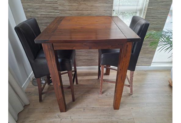 Houten bartafel en twee barkrukken - 2--WhatsApp-Image-2026-05-04-at-18-27-15