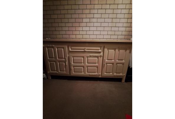 Gebruikt als commode, veel opbergruimte. Verdient tlc! - 20250603_154232