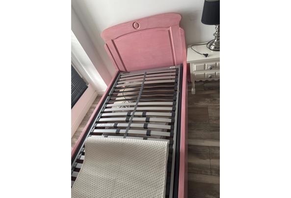 Roze bed van Planet Little 90 x 200 cm - 621D0156-1623-4768-8BBF-A230A41A5FDD