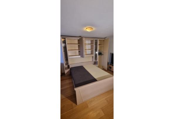 Bed met achterwand en kastenwand - 2d66c009-e8ba-4685-aaf5-49800b7586b7