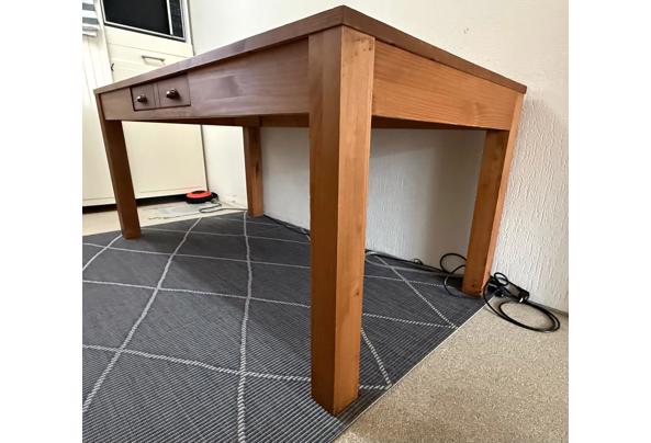 Mooie grote houten eettafel - IMG-20250708-WA0008