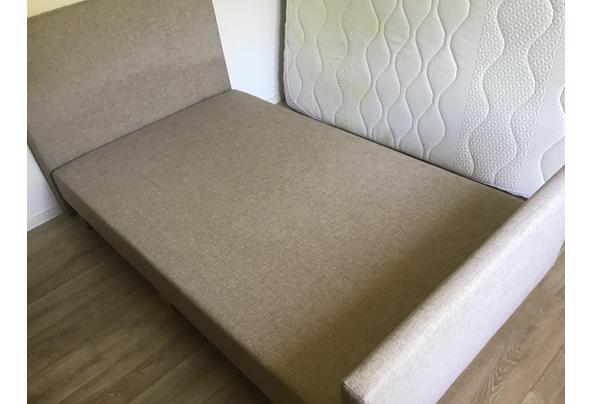 Boxspring en evt matras twijfelaar 1.20m x 2 m - IMG_4215
