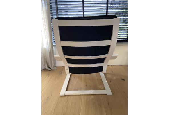 Stoel IKEA wit met zwart kussen - IMG_6477