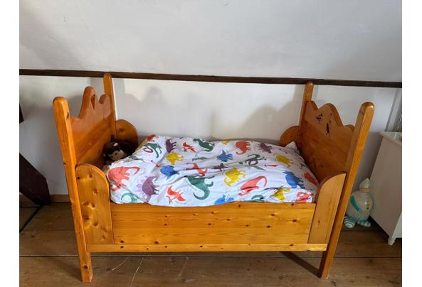 Handgemaakt massief grenen peuterende met matras - f7dd3432-e0cf-46d5-9dfd-5c3f9dc517cc