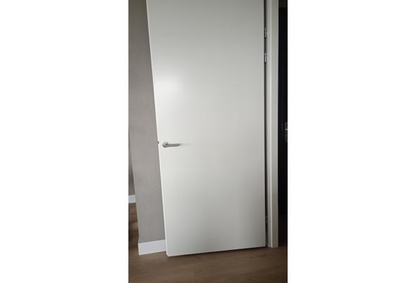 Witte binnen opdekdeur - 17788501555943441775405599645532