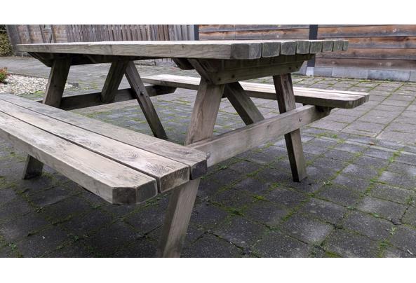 stevige picnicbank van weerbestendig tuinhout - PXL_20251104_135425970_638979232359209166