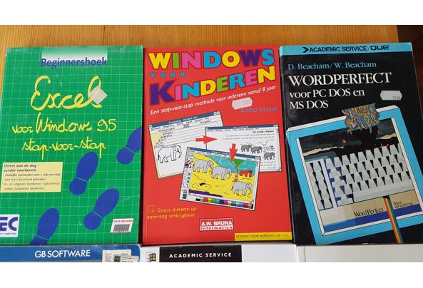 Handboeken oude computersystemen - 20250901_123813