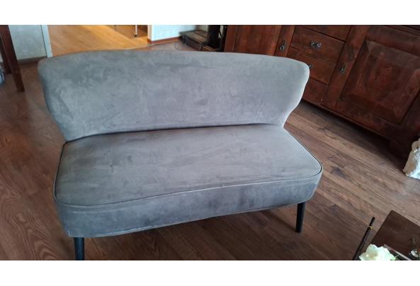 Grijs Bankje - IMG-20260219-WA0002