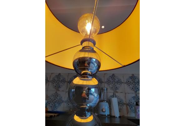 Moderne staande lamp met zwarte kap - 20251128_134917