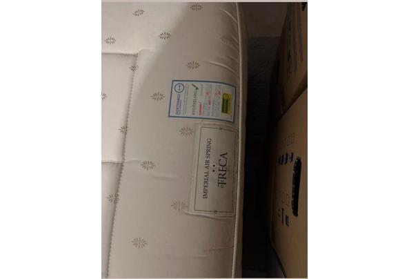 Treca onderstel incl 2 Treca matrassen. Afmeting 200x200 - Screenshot_20260410-142308_Marktplaats Treca onderstel incl 2 Treca matrassen. Afmeting 200x200 - Screenshot_20260410-142308_Marktplaats