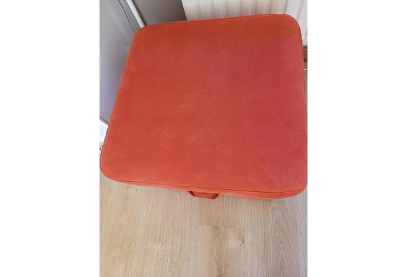 Rode vierkante poef met opbergruimte - 20260124_134826