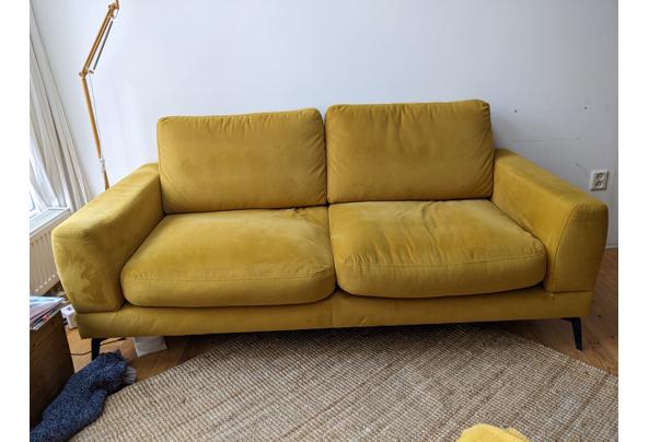 Oker twee zitsbank ,180 bij 85 ,zithoogte 38. - PXL_20260301_095934583