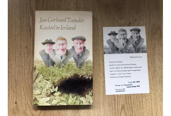 Klein formaat boeken diverse titels en soorten uitgeverijen  - 343F59E2-1FA9-4150-90D3-893E904459A9_637495266825931322