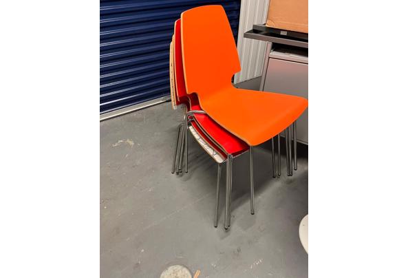 27 gratis stoelen divers - ba49c9b6-dd7c-4b81-9756-5d716af58a28