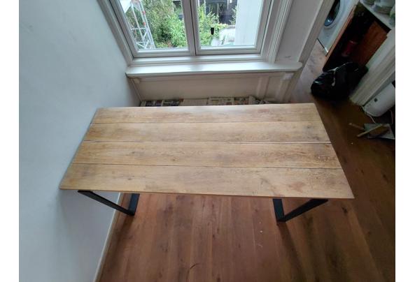 Houten eettafel stalen poten - 5d8956fb-cfc6-4419-a5dd-1cc8722bbe62