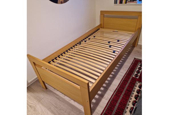 Eenpersoons bed met lattebodem en matras - 20260117_083532