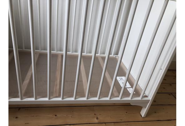 Wit ledikant IKEA 60x120cm, opknappen - 766ED653-092D-425D-B2F2-43EA264E8787