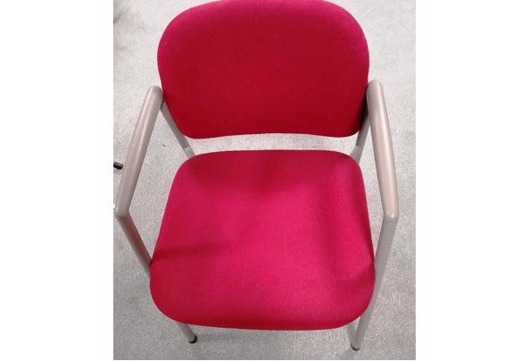 12 bordeaux rode stoelen (kantoor) - 20251026_133018