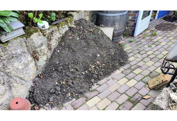Gratis tuinaarde 2m³ – mooie schone grond – zelf af te halen - IMG-20250806-WA0014