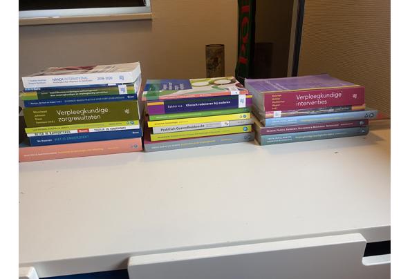 HBOV studieboeken  - IMG_3840