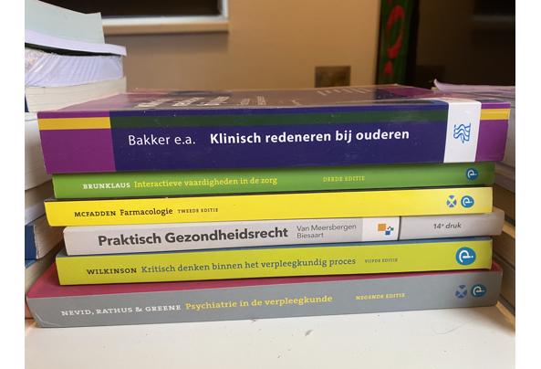 HBOV studieboeken  - IMG_3842