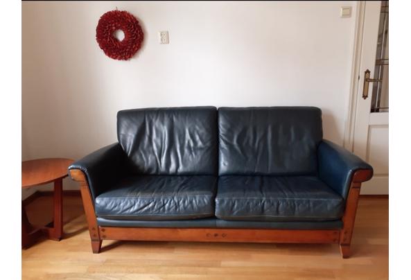 Tweezitsbank en fauteuil van leer - Screenshot_20251125_184303_WhatsApp