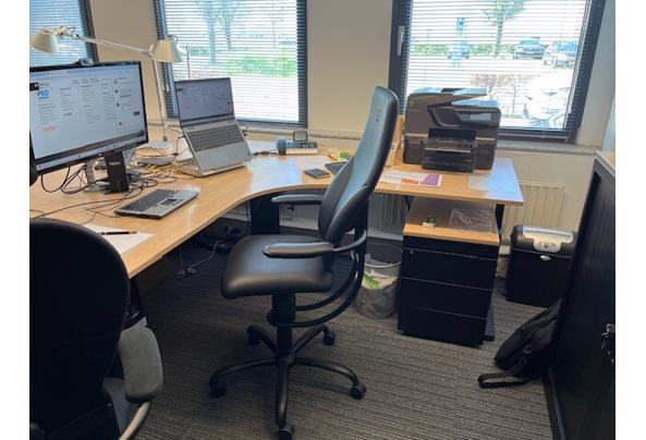 Bureau met twee werkplekken met zijbladen en ladenblok - Inofec-ladenblok-2x