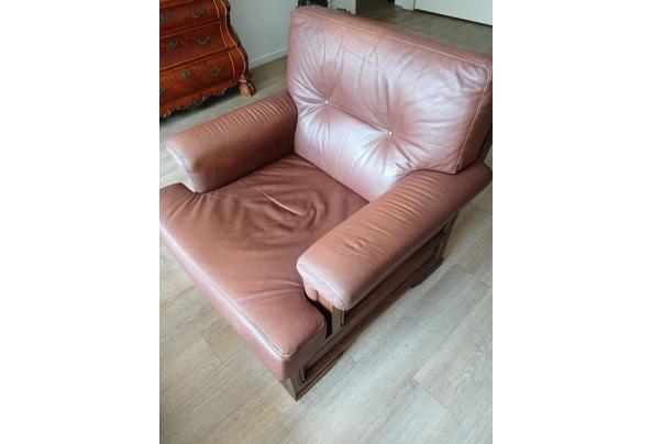 2 leren fauteuils  - 20240724_105433