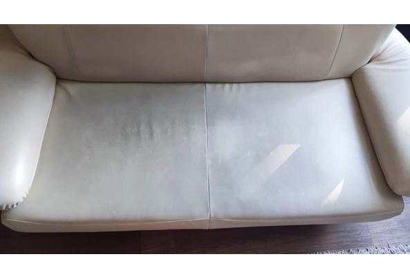 Oude leren bank (licht beige) - Bank-7