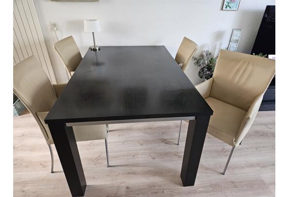 Eettafel met 4 stoelen - 20250611_105848