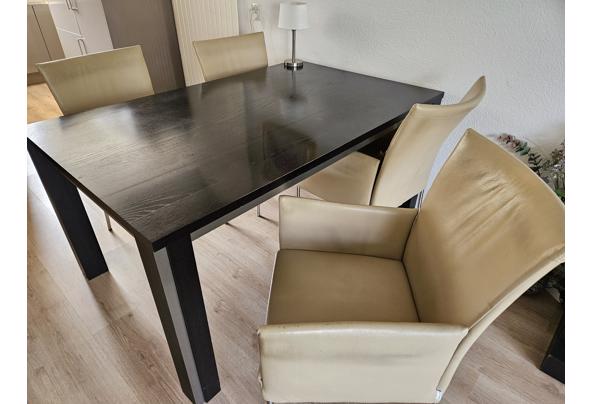 Eettafel met 4 stoelen - 20250611_105856