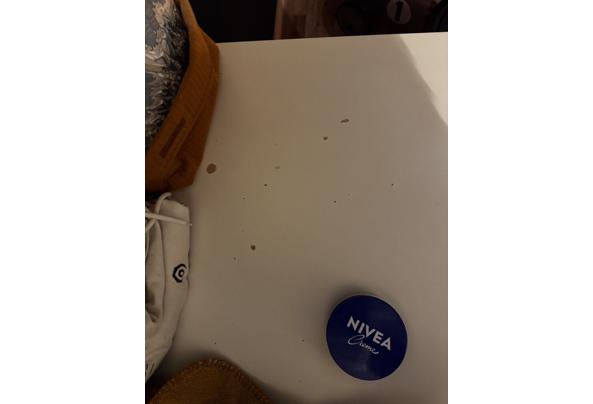 Gratis mooie commode - kan nog een ronde mee - 334BC249-13A5-4A14-802B-C987C6BB4708_1_105_c