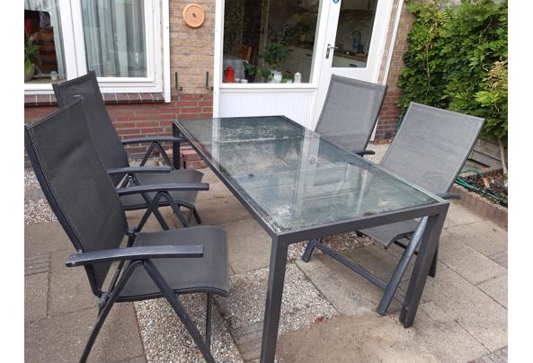 Tuinset: tafel en 4 stoelen - 20250909_153130