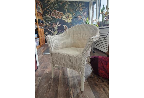 Witte rotan stoel - 20260806_160428