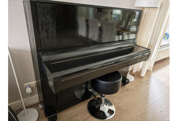 Zwart gelakte piano - IMG_20260920_122241