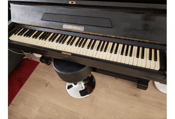 Zwart gelakte piano - IMG_20260920_122308
