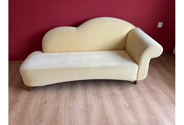 Gele loungebank/sofa  - IMG-20251031-WA0007
