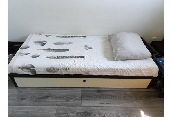 Eenpersoons bed met handige opberglade matras afmeting 190x80 - IMG20260802123014