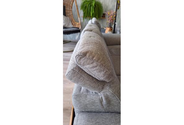Gratis: 2-zits 2 x Relax Elektrisch 3-zits bank - 20250620_130435