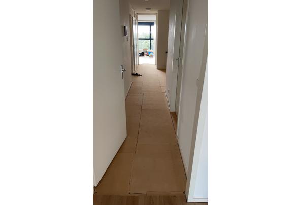 125m2 laminaat en ondervloer uit 2021 - 73061251-8DE5-43D6-89B7-C007DAE56A1C