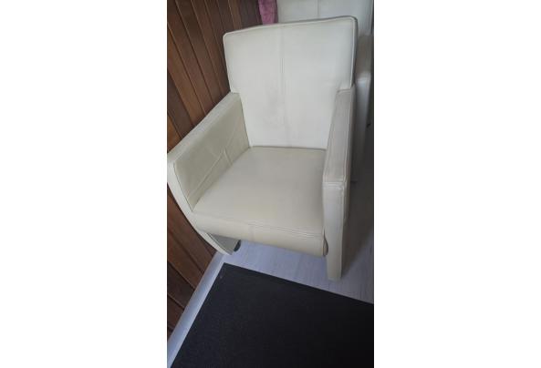 Eetkamerstoelen - IMG-20251204-WA0007
